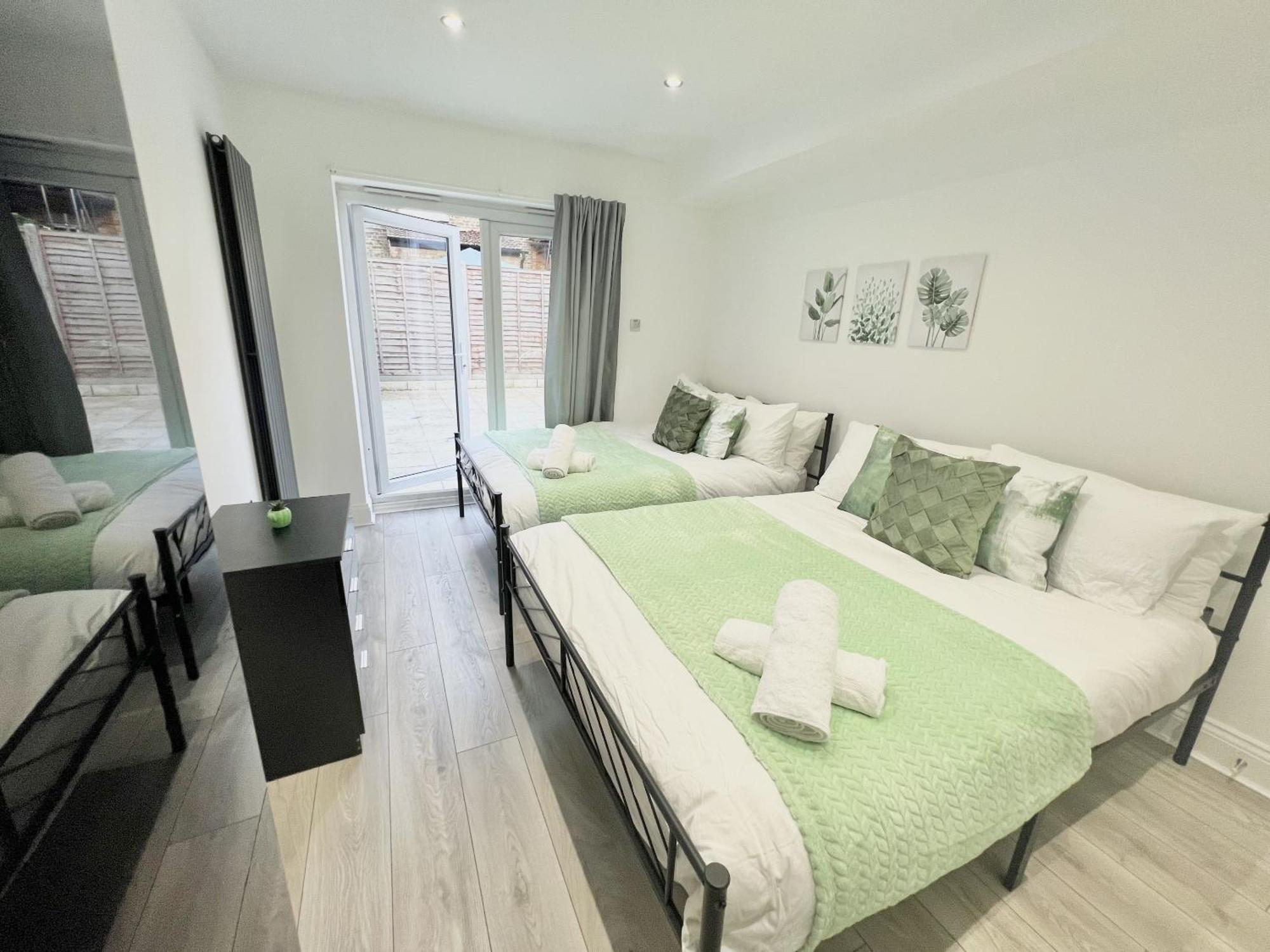 Charming 3-Bed Flat In Shepherds Bush - Sleeps 9 London Luaran gambar