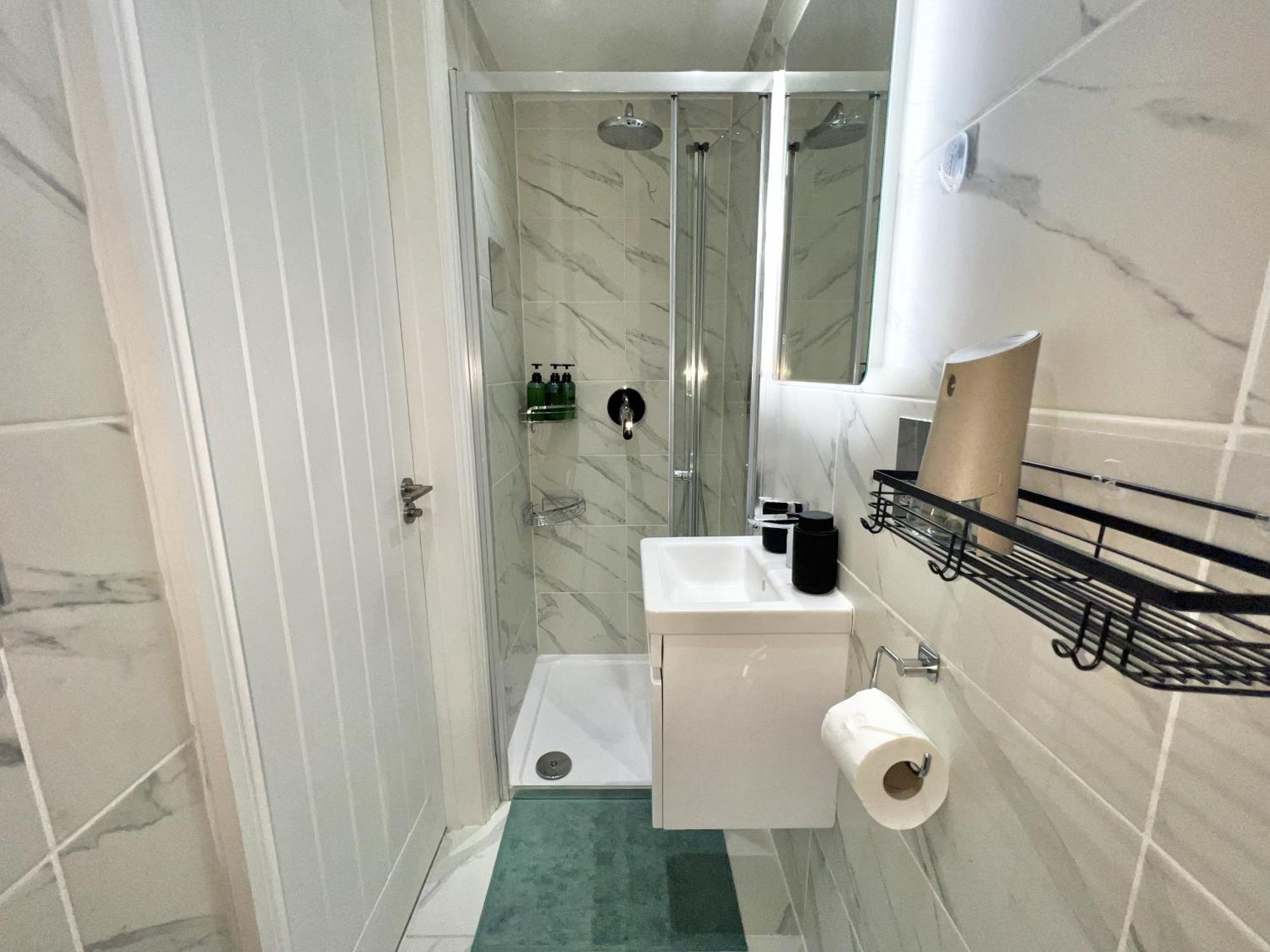 Charming 3-Bed Flat In Shepherds Bush - Sleeps 9 London Luaran gambar